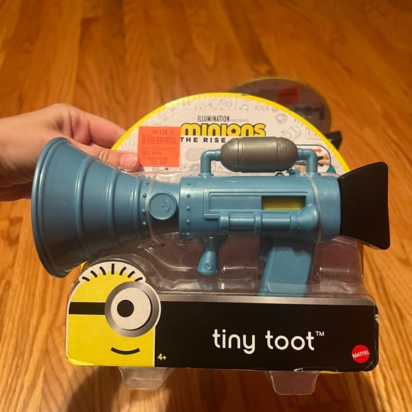 BRAND NEW: Minions Movie Toys (4) and Gift Bags (2) - Picture 3 of 7